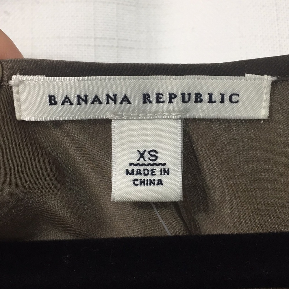 Banana Republic NWT Silk Blouse - Picture 5 of 6